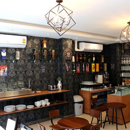 V One Pride-Sukhumvit 22, Bangkok Hotel Exterior photo