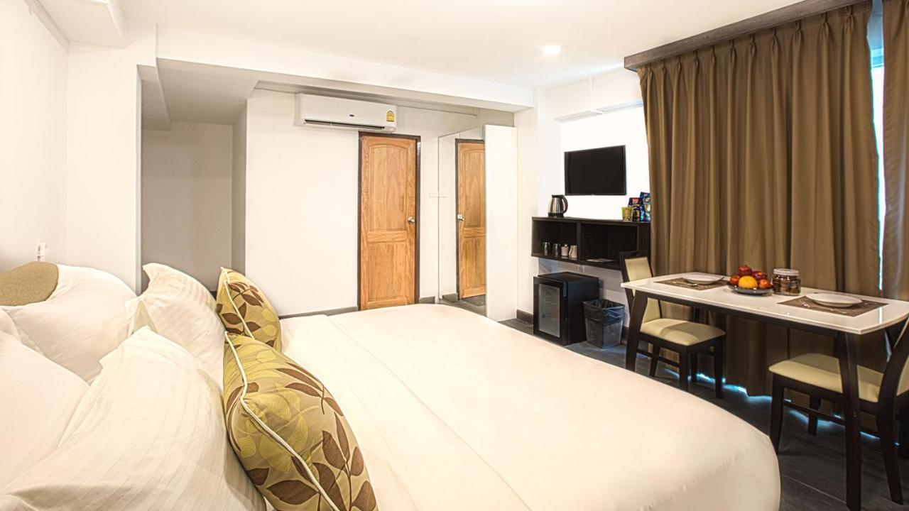 V One Pride-Sukhumvit 22, Bangkok Hotel Exterior photo
