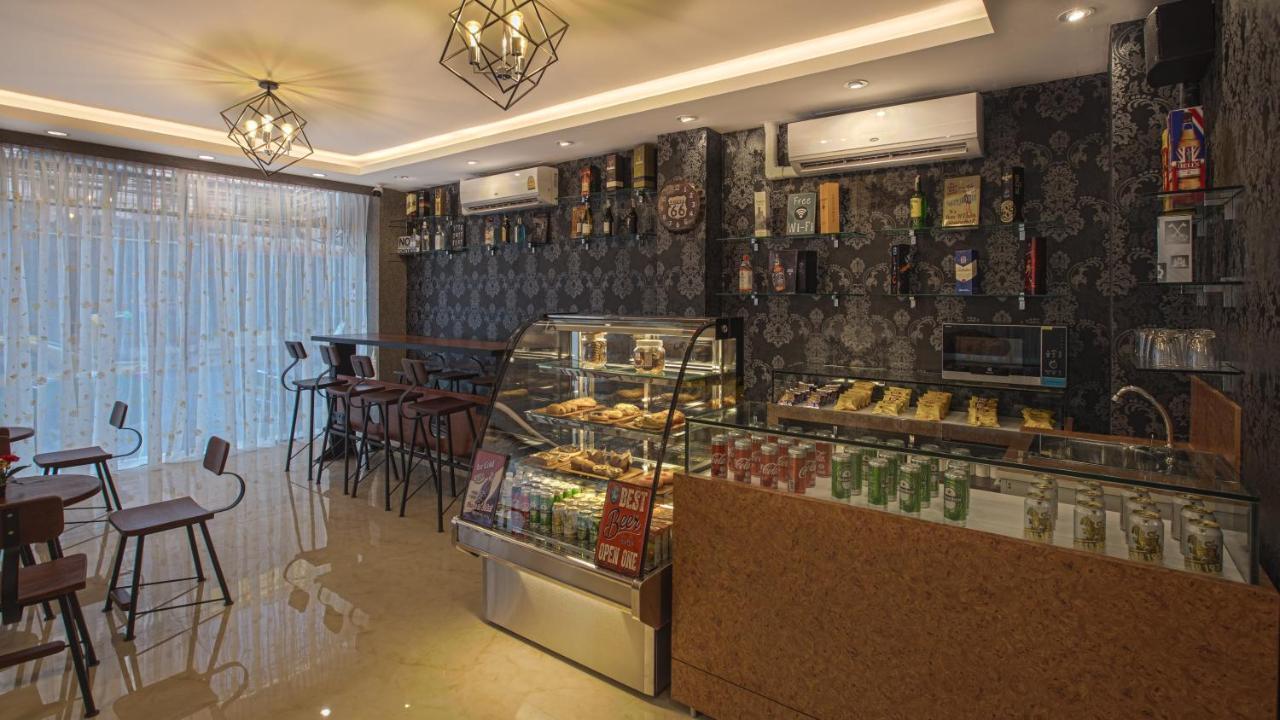 V One Pride-Sukhumvit 22, Bangkok Hotel Exterior photo